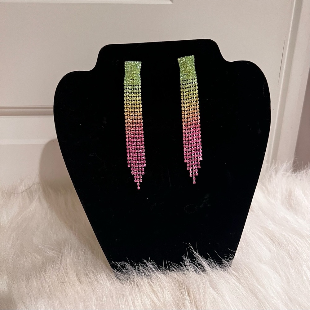 Elegant Gradient Dangle Earrings